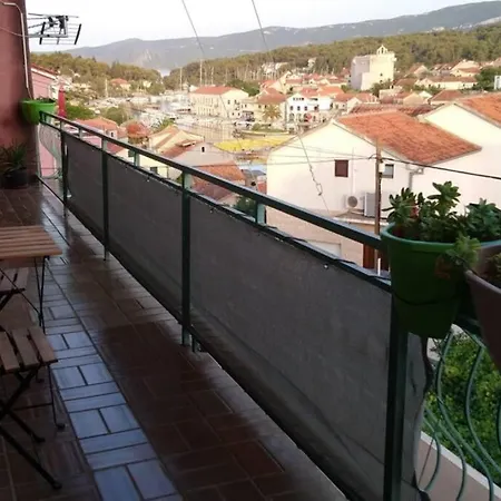 Apartman Nada Vrboska Exterior photo